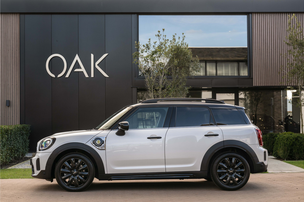 51761025